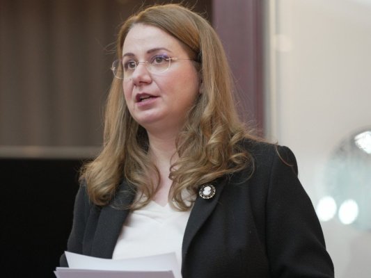 Elevii de liceu vor învăța „Istoria comunismului din România”