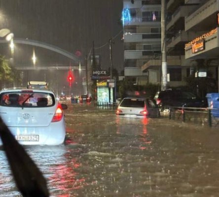 Furtuna Elena face prăpăd în Grecia. A provocat haos în traficul rutier şi inundaţii