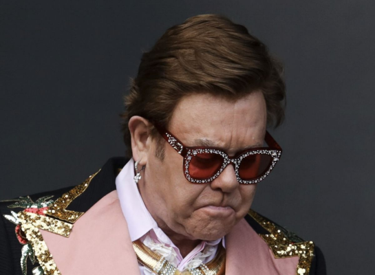 Elton John se pregătește pentru decesul său, pe care îl simte foarte aproape