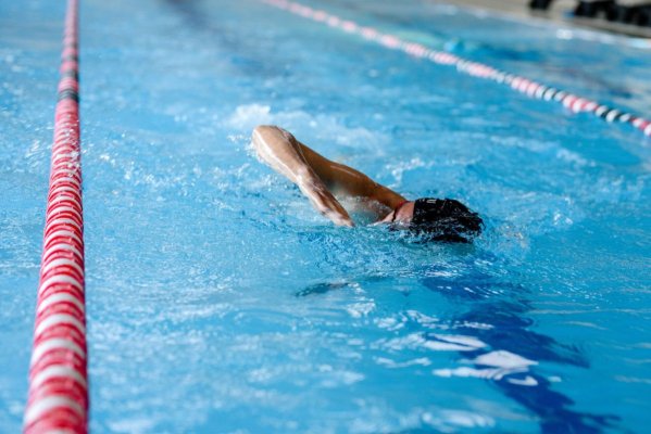 Înot: Sportivii români nu au trecut de serii la Mondialele în bazin scurt