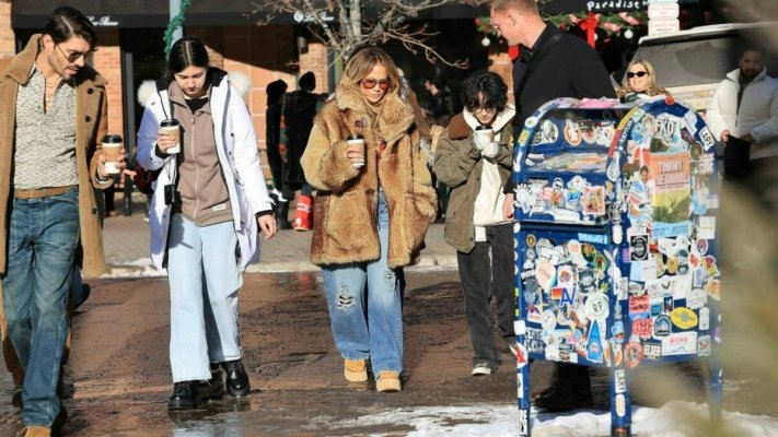 Cum a petrecut Jennifer Lopez primul Crăciun fără Ben Affleck