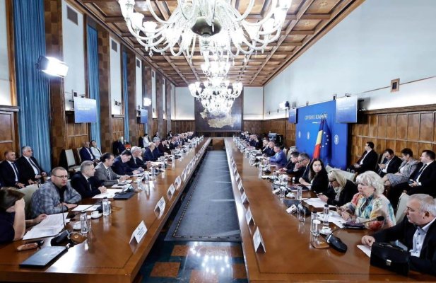 Telenovela negocierilor pentru viitorul Guvern, în viziunea parlamentarilor constănțeni