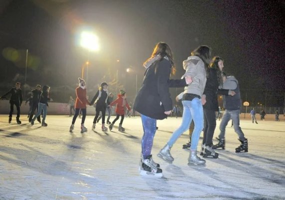 O fetiță de 9 ani s-a electrocutat la patinoarul de la Târgul de Crăciun 