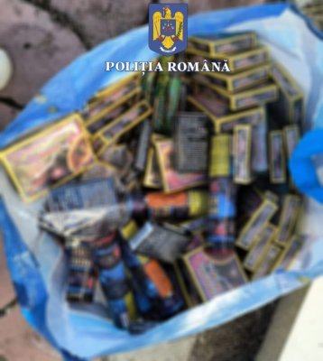 Peste 28 de tone de articole pirotehnice, indisponibilizare de polițiști