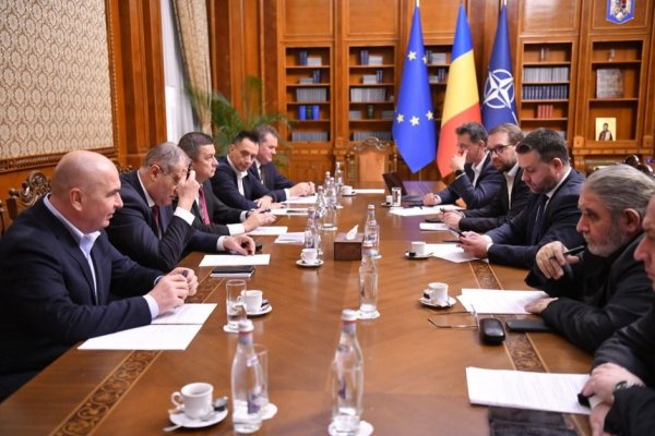 Încep negocierile pentru formarea unui nou Guvern, după acordul de principiu semnat de PSD-PNL-USR-UDMR şi minorităţi