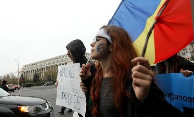 Studenții amenință cu un protest de amploare dacă nu le sunt restabilite facilitățile tăiate prin Ordonanța 