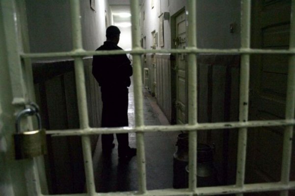 Un deținut de la Poarta Albă vrea să fie transferat la Jilava pentru că... a fost violat