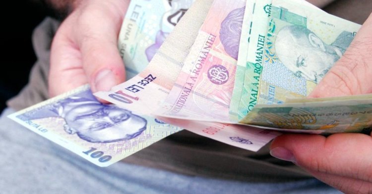 Criza politică provoacă incertitudini pentru veniturile românilor. Salariile și pensiile ar putea fi înghețate