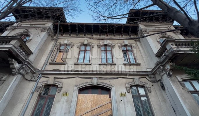 Clădirea în care ar trebui să se mute DIICOT Constanța se degradează pe zi ce trece! Video