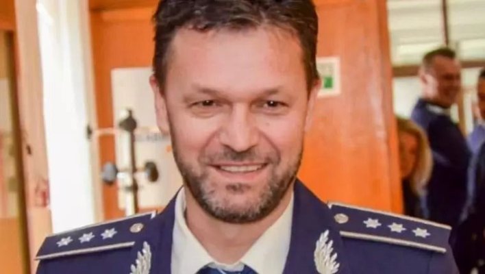 Un comisar și fost șef de poliție a fost reținut după ce a provocat un accident și a părăsit locul