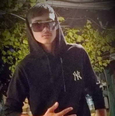 Un minor de 16 ani s-a urcat beat la volan și și-a băgat...în gura polițiștilor