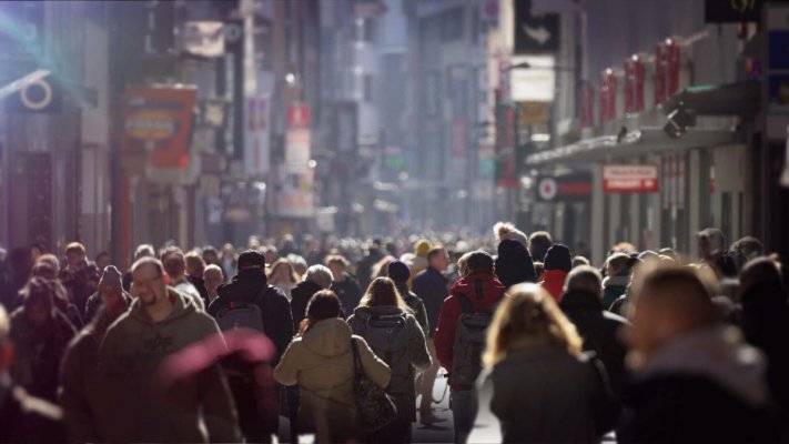  Conflictele, vremea extremă şi dezinformarea sunt principalele riscuri globale în 2025