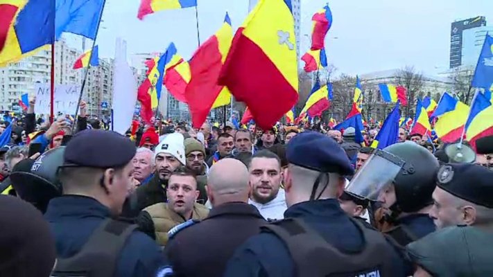 Primele sancțiuni după manifestația susținătorilor lui Georgescu. Amenzi de 18.000 de lei și dosare penale