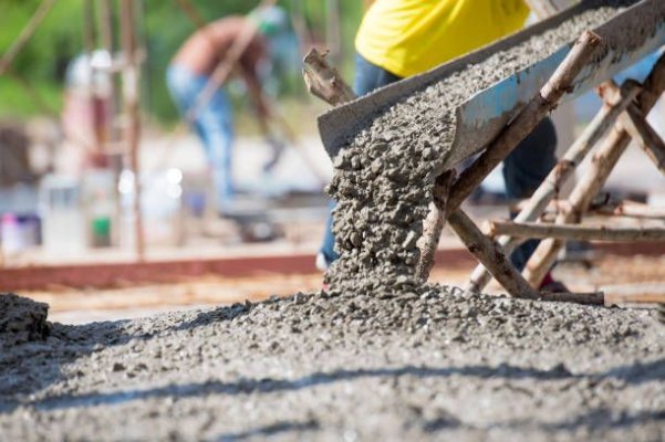 Holcim România va contesta în instanță decizia Consiliului Concurenței