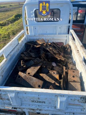 Tânăr de 18 ani, surprins furând 310 componente de cale ferată la Nazarcea