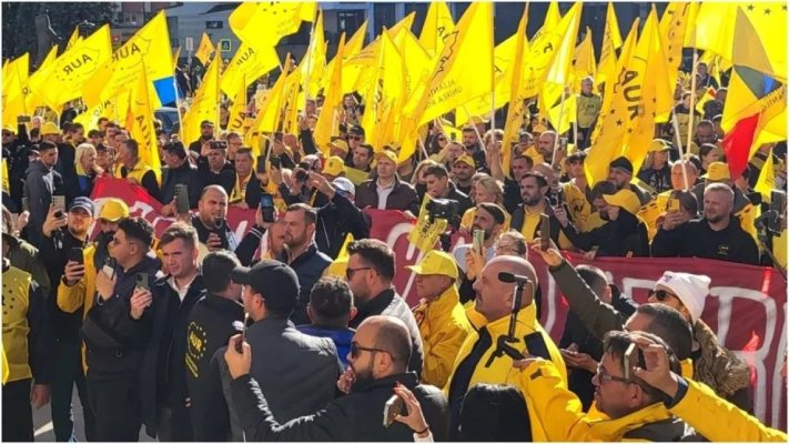 Protest de amploare. AUR anunță că 30.000 de oameni, nemulțumiți de anularea alegerilor, vor ieși în stradă