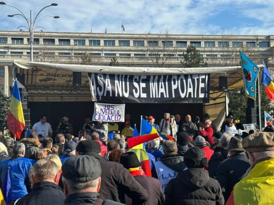 Proteste de Ziua Unirii. Agitație la protestul lui Georgescu, Ilie Bolojan a fost huidut! Video