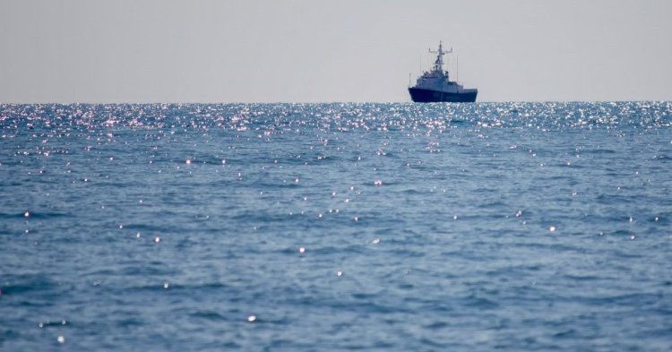 O navă spion rusă a fost detectată în Canalul Mânecii. Londra îl avertizează pe Putin că va lua măsuri pentru protecţie