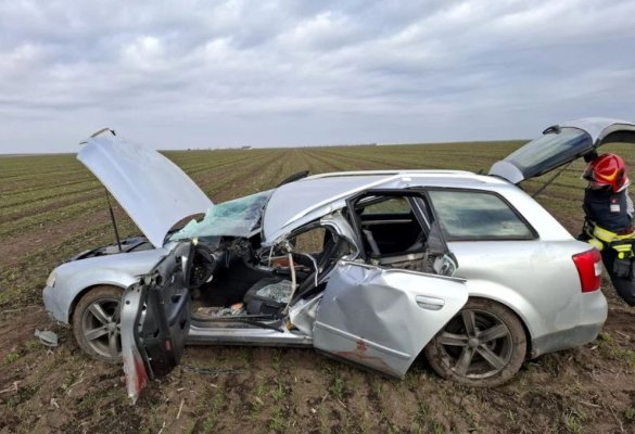 Două persoane au murit într-un accident! Un șofer fără permis s-a urcat beat la volan