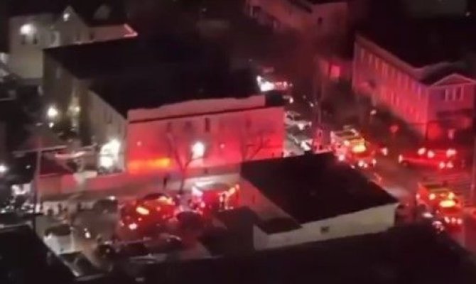 Atac armat în masă soldat cu 11 victime, într-un club de noapte din New York. Video