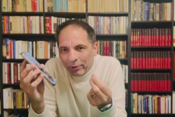 Dan Negru l-a sunat pe Florin Piersic să îl întrebe dacă e adevărat că s-a retras la mănăstire. Video