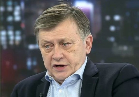 Crin Antonescu: Amânarea alegerilor prezidenţiale poate creşte teoria conspiraţionistă