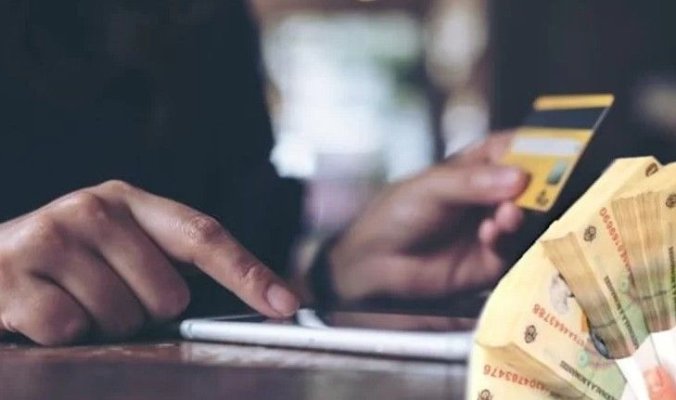 Schemă complexă de înșelătorie care implică imaginea Poliției și a BNR. Cum funcționează