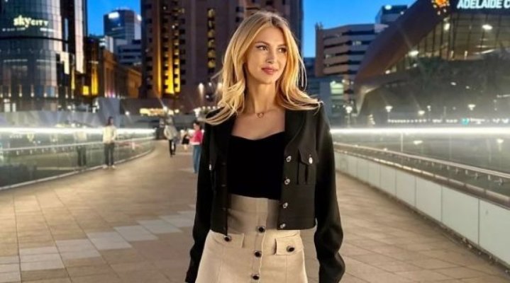 Cum a apărut Andreea Bălan alături de Victor Cornea în Australia. Artista a fost criticată