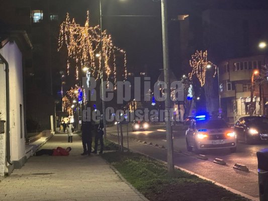 O persoană s-a prăbușit la pământ, în fața IPJ Constanța. Video