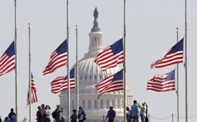 Drapelele vor fi în bernă în ziua învestirii lui Trump. E pentru prima oară în istoria SUA când se întâmplă asta