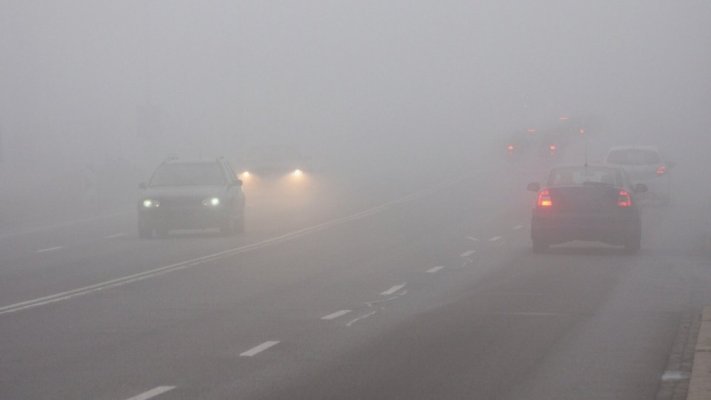 Cod galben de ceaţă densă în Constanța și Tulcea