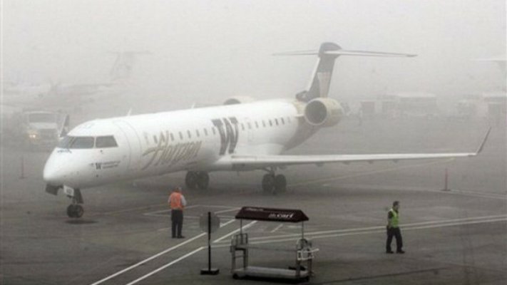 Zboruri întârziate pe aeroporturile din București, duminică, din cauza ceții. Ce curse sunt afectate
