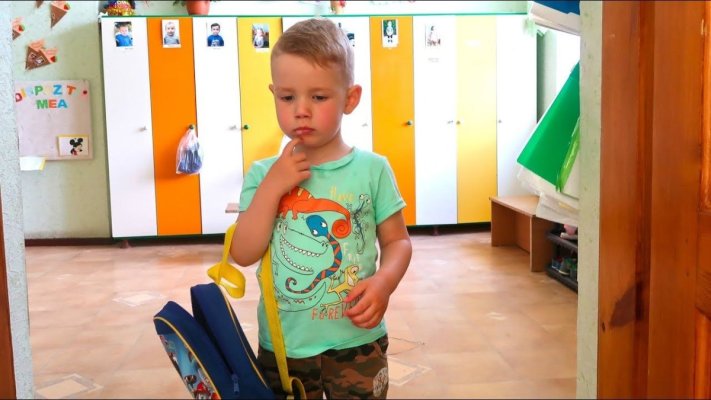 Educatoare acuzată că a închis în debara un băiețel de 6 ani