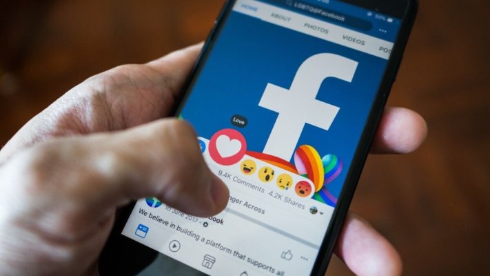 Facebook modifică normele care protejează persoanele LGBTQ