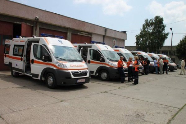 Ambulanța Constanța, obligată să plătească 50.000 de euro firmei care-i repară autospecialele!