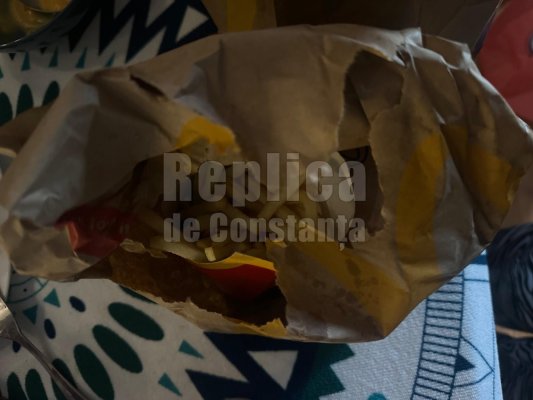 Ce a pățit un client, după ce a comandat mâncare prin Glovo