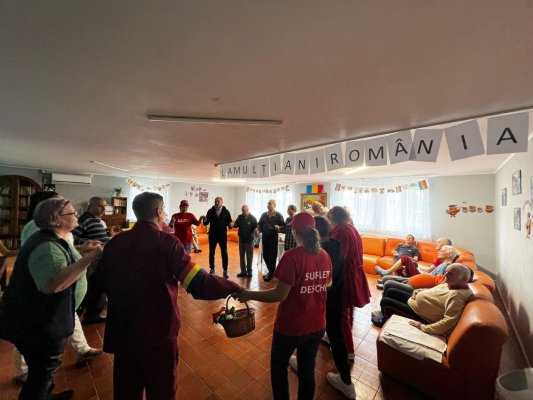 Voluntarii Asociației „Suflete Deschise“ au continuat să desfășoare acţiuni caritabile, de Ziua Unirii. Video