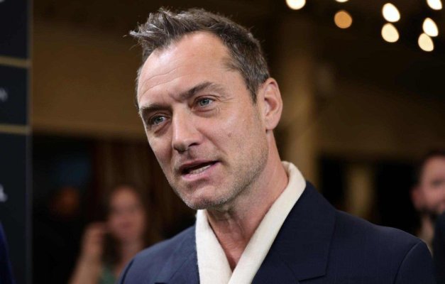 După ce a jucat în rolul Papei, Jude Law îl va interpreta pe Vladimir Putin într-un nou film