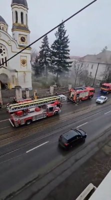  Una dintre cele mai vechi biserici a luat foc, după Sfânta Liturghie. Video