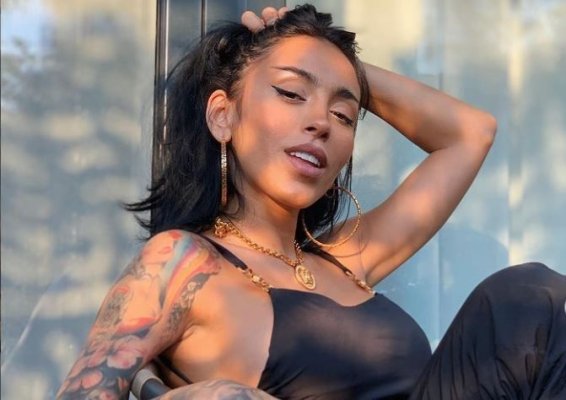 Ruby și-a sărbătorit ziua de naștere. Babs, imagini de colecție alături de cântăreață