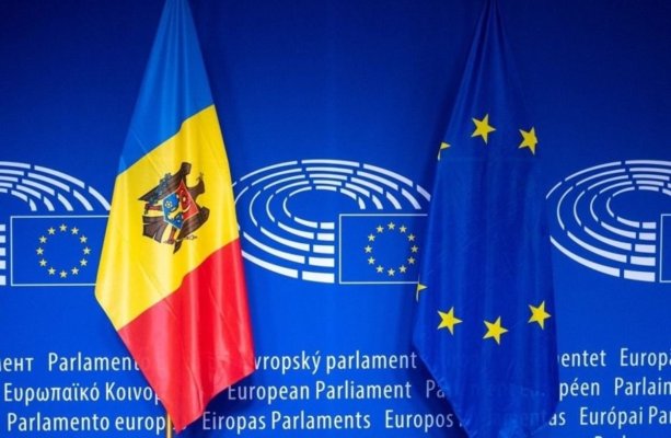 Euro îi ia locul dolarului. Devine oficial moneda de referință pentru leul moldovenesc