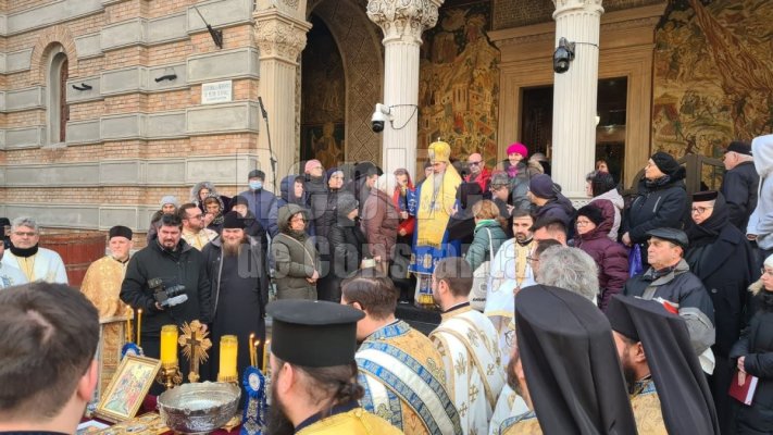 Au început pregătirile pentru Bobotează! IPS Teodosie a oficiat slujba de Sfințire Mare a Apei! Video