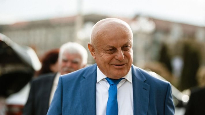 Revoltător! Fostul director al Romsilva, care a luat primă de pensionare de 100.000 de euro, s-a reangajat iar șef