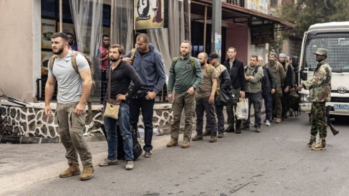 MApN vrea să afle câți militari români și-au luat concedii pentru a lupta ca mercenari  