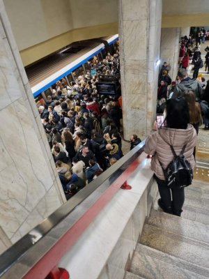 Haos la metrou, după ce mecanicii de tren au intrat în concedii medicale
