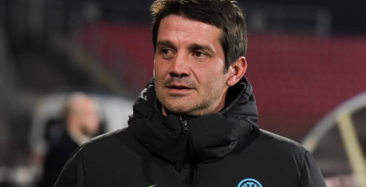 Cristian Chivu, pe urmele lui Mircea Lucescu: se pregăteşte să preia Inter Milano la 26 de ani după actualul selecţioner al României