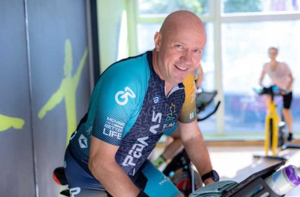 Pasionații de indoor cycling, provocați să pedaleze împreună 40.000 de kilometri - echivalentul ocolului Pământului