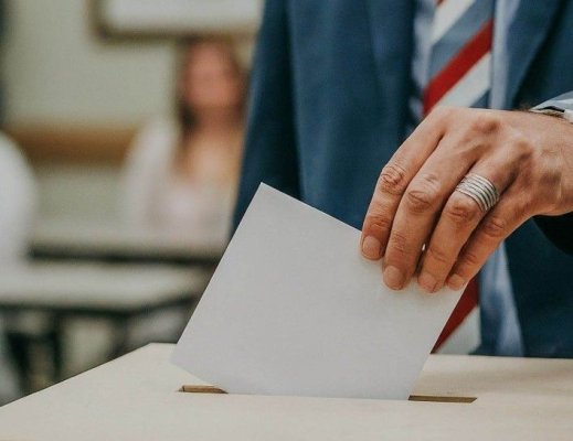 A început votul pentru alegerea Președintelui României în Diaspora