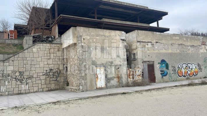 Încă un rechin imobiliar executat: pierde mai multe imobile de pe faleza Eforie. Video
