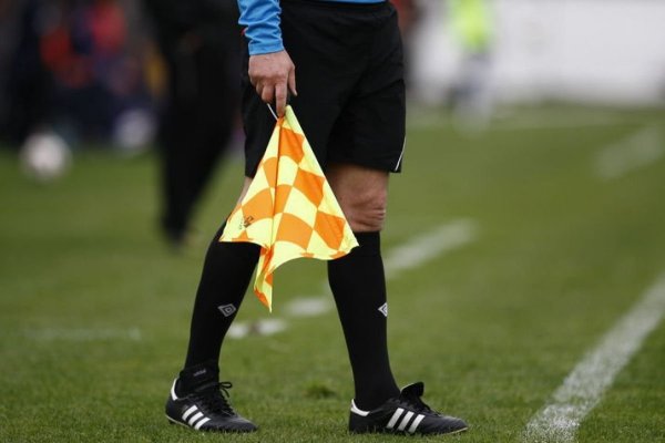 Fotbal: Un arbitru transgen va conduce un meci internațional, o premieră